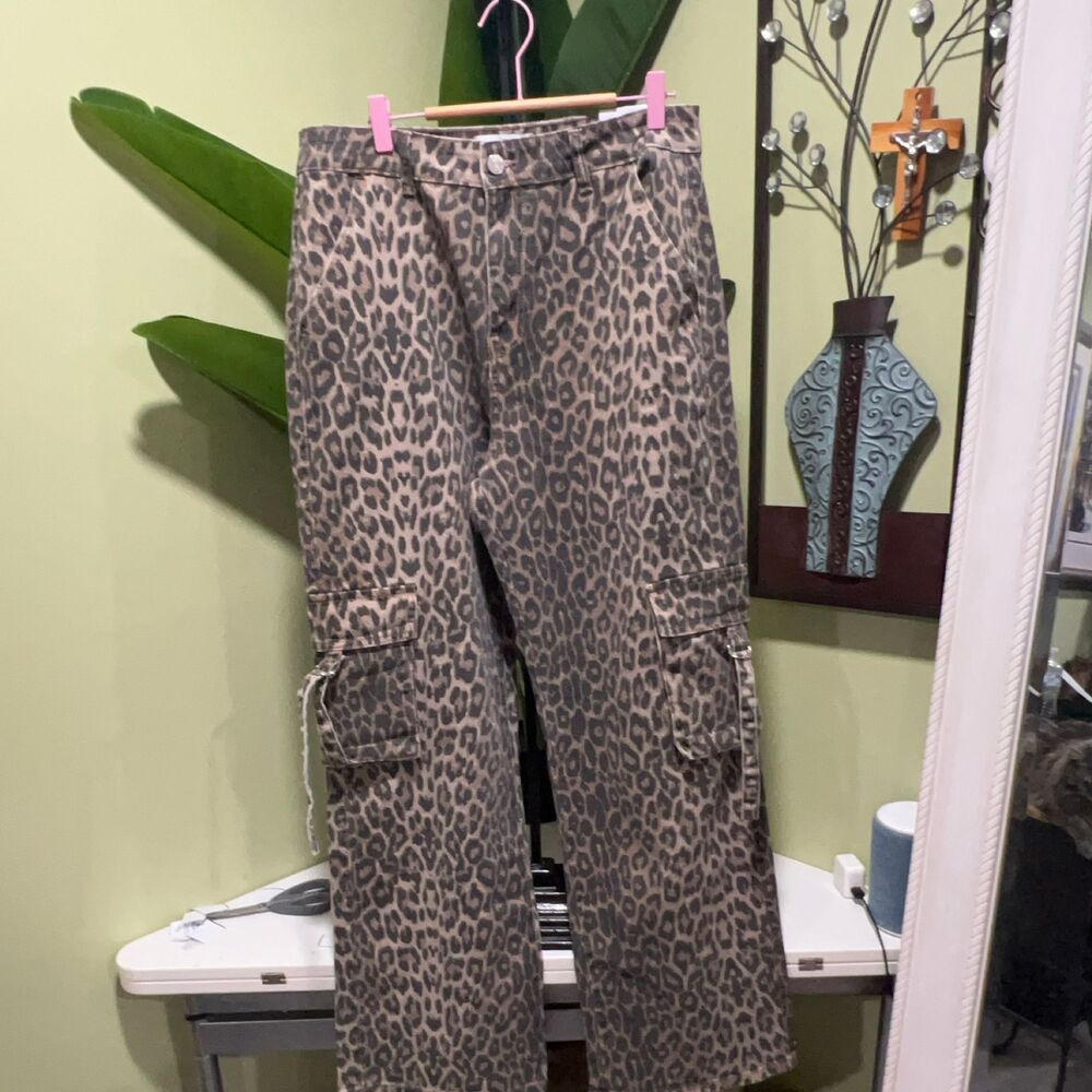 Disclosure Baggy Cargo Pants Women's L Leopard Print Relaxed Fit